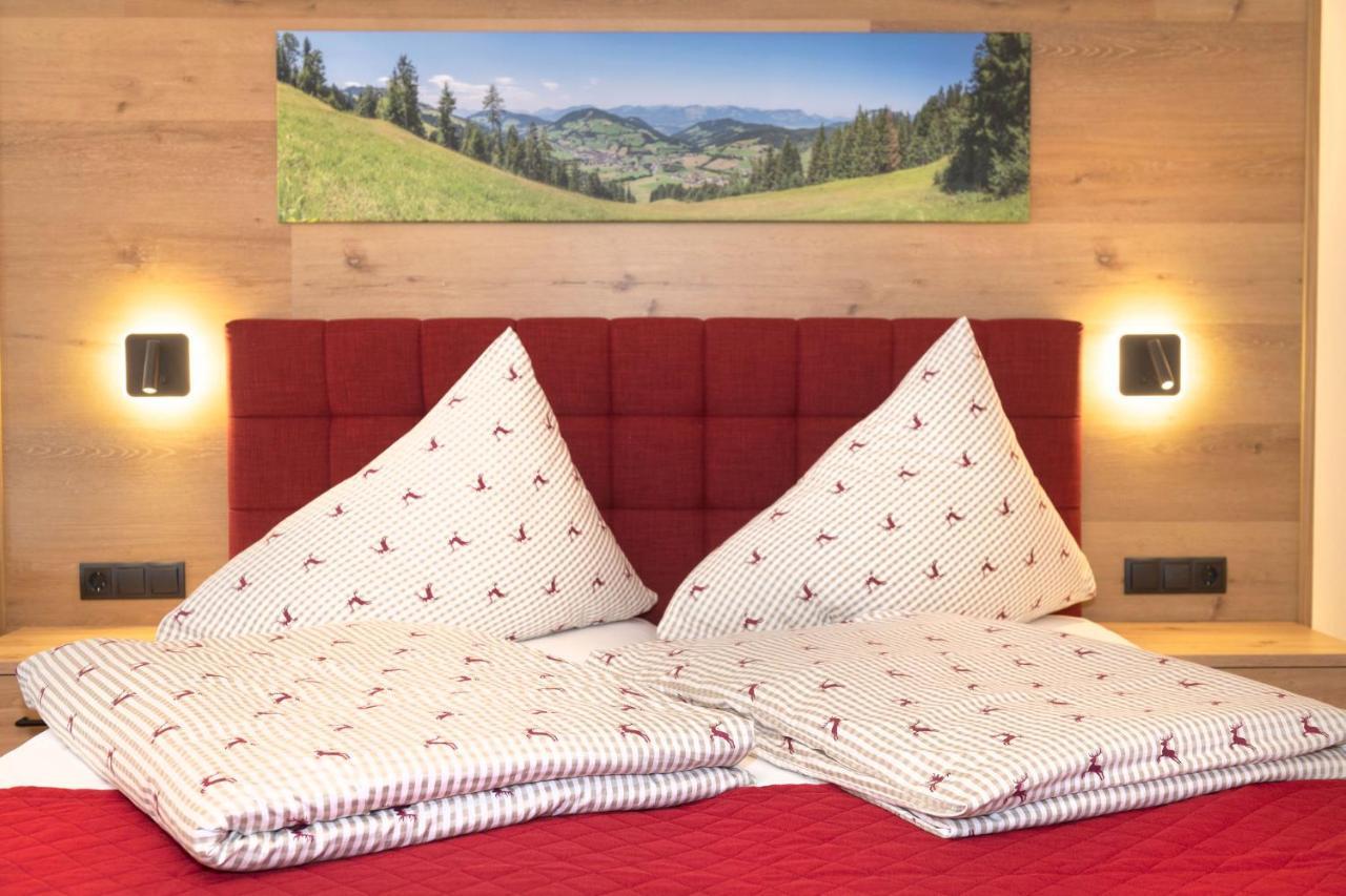 Hotel Schneeberger Niederau Bagian luar foto