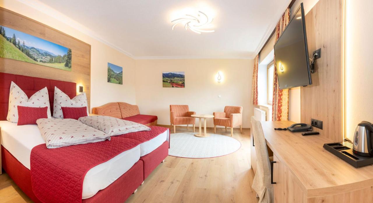 Hotel Schneeberger Niederau Bagian luar foto