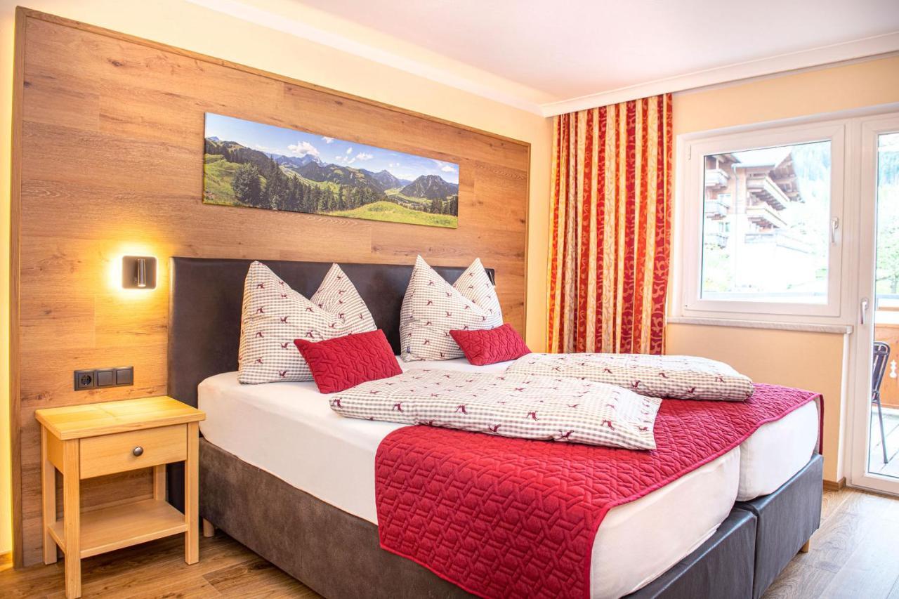 Hotel Schneeberger Niederau Bagian luar foto