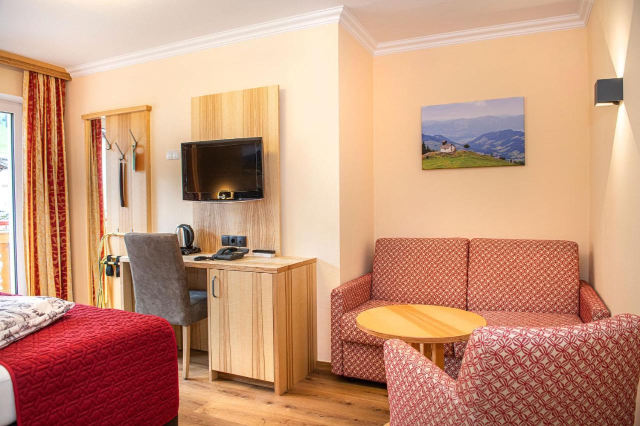 Hotel Schneeberger Niederau Bagian luar foto