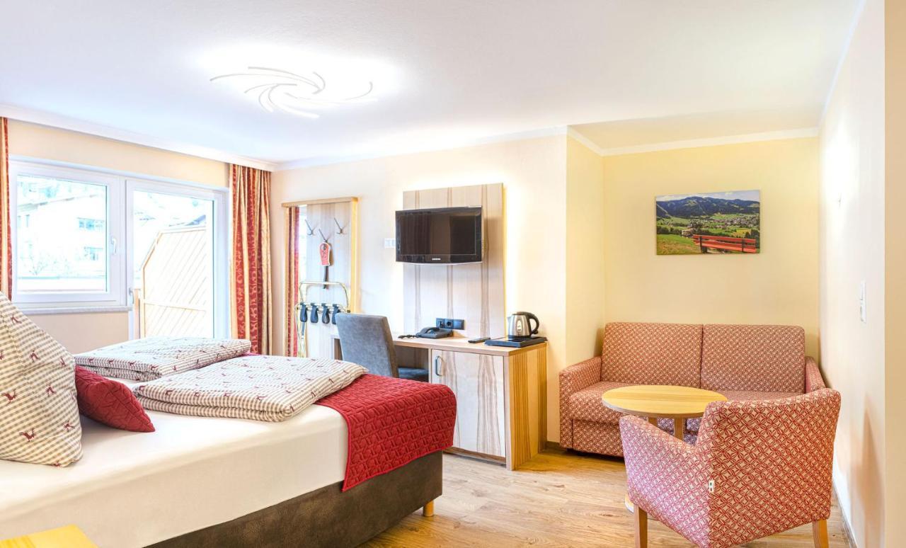 Hotel Schneeberger Niederau Bagian luar foto