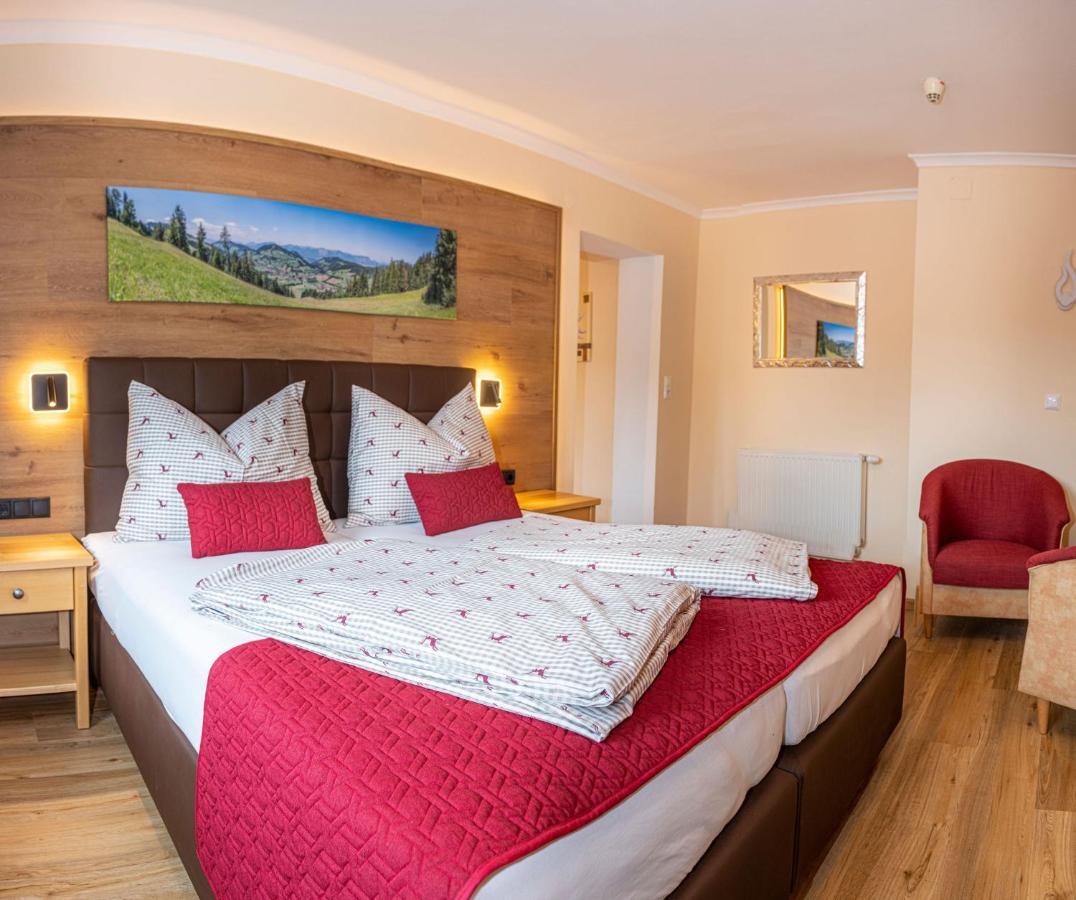 Hotel Schneeberger Niederau Bagian luar foto