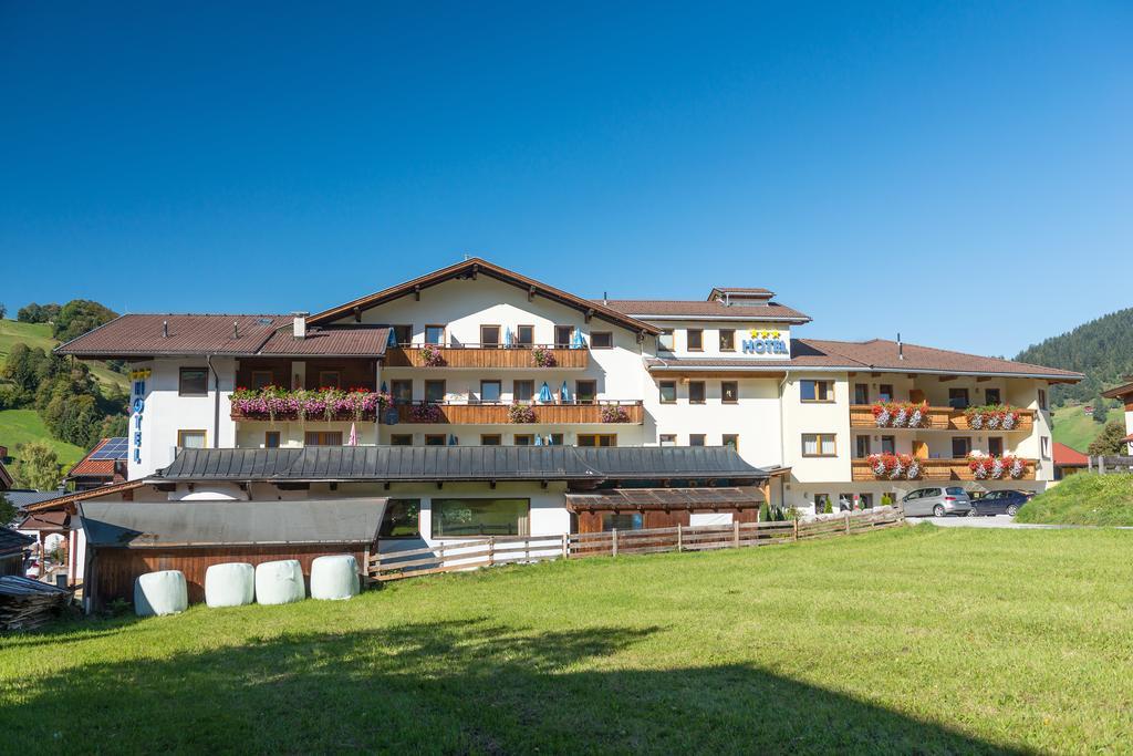 Hotel Schneeberger Niederau Bagian luar foto