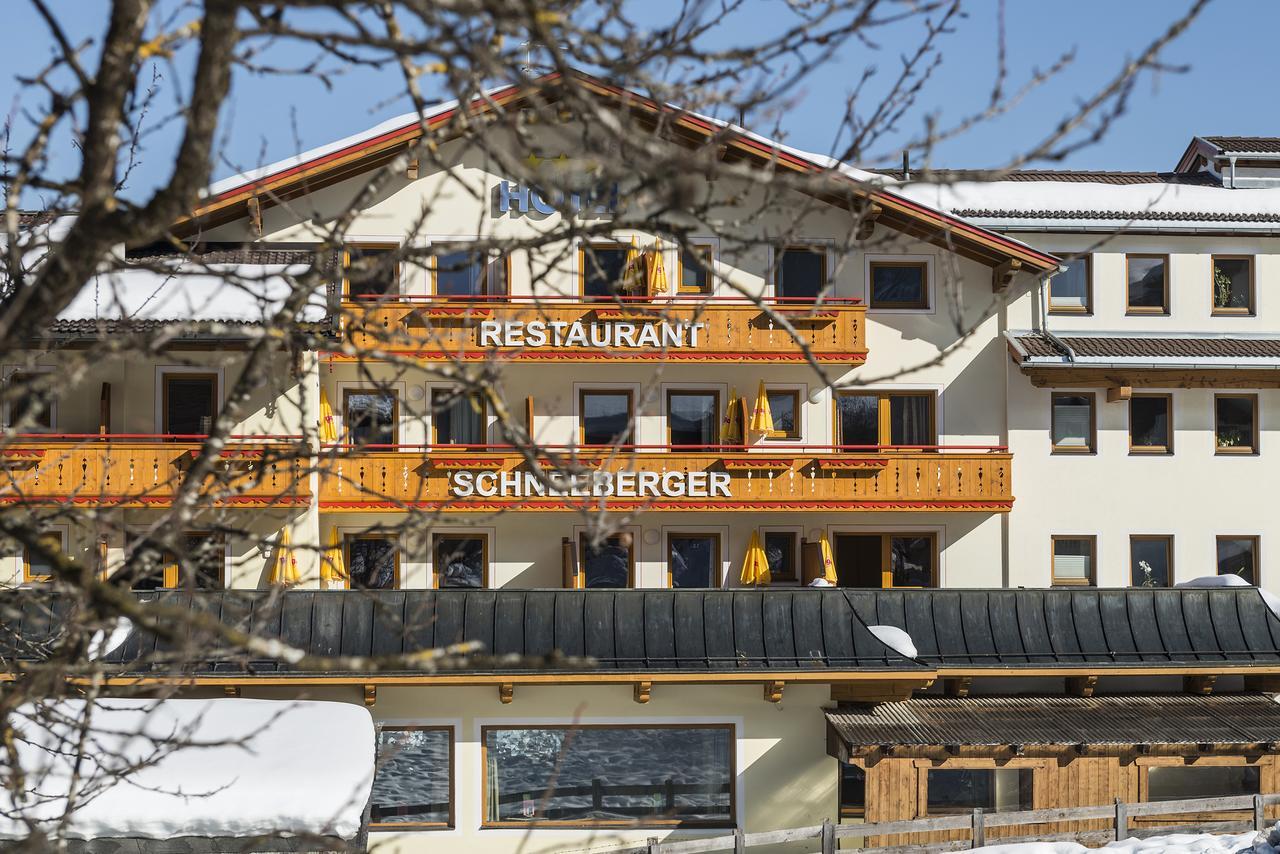 Hotel Schneeberger Niederau Bagian luar foto
